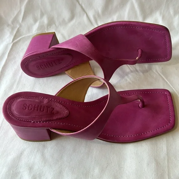 SCHUTZ Fuchsia Leather Thong Sandals - Picture 7 of 10